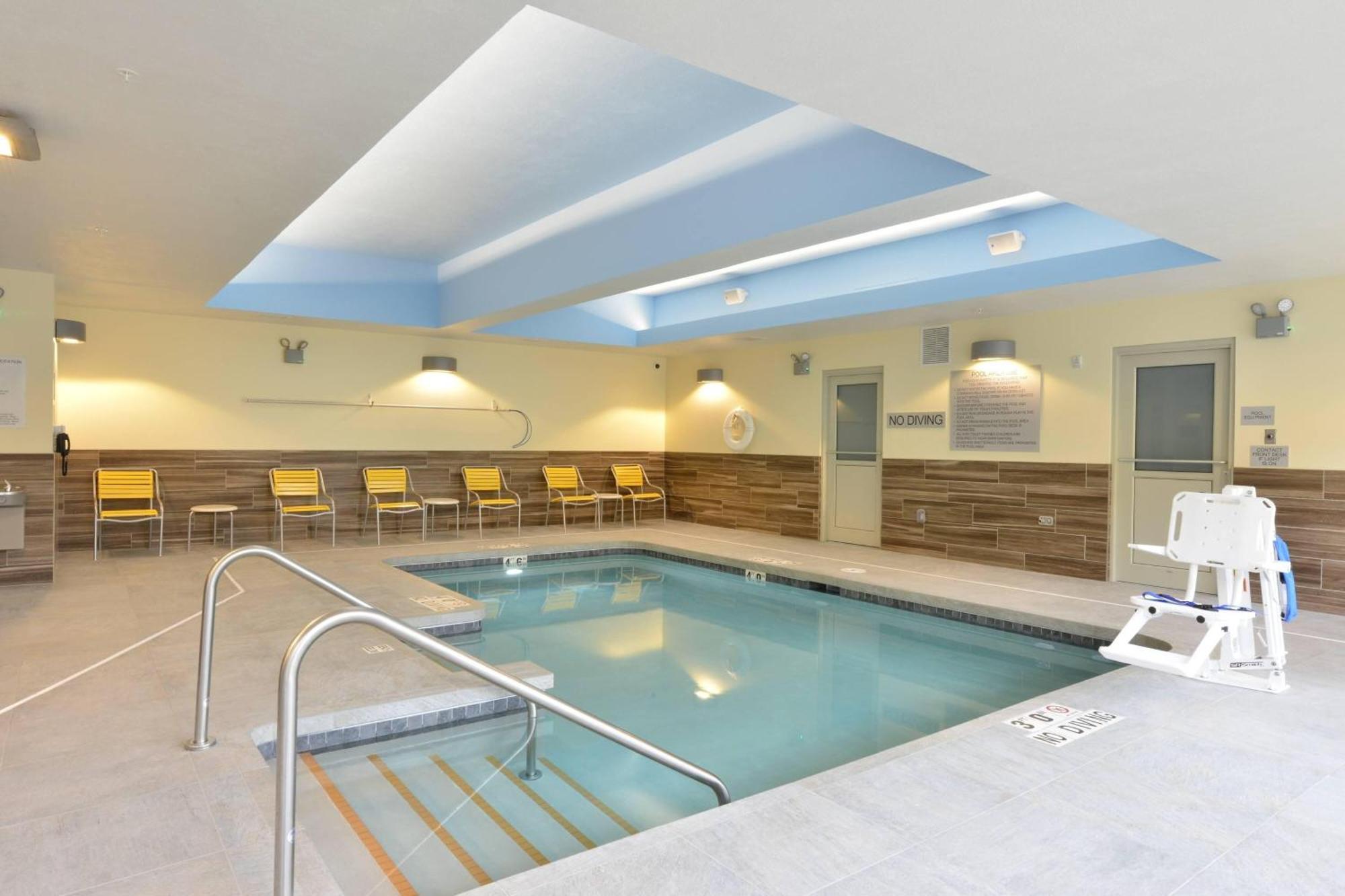 Fairfield Inn & Suites By Marriott Eau Claire/Chippewa Falls מראה חיצוני תמונה