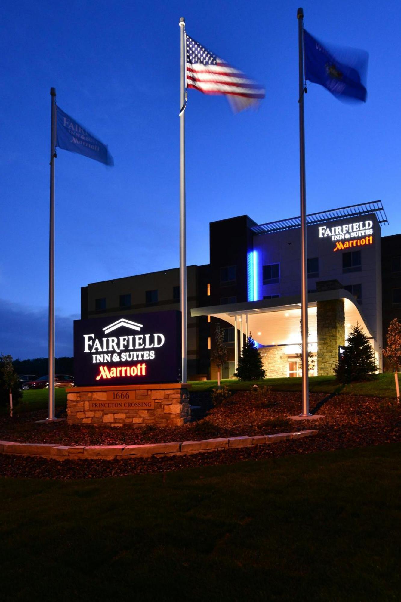 Fairfield Inn & Suites By Marriott Eau Claire/Chippewa Falls מראה חיצוני תמונה