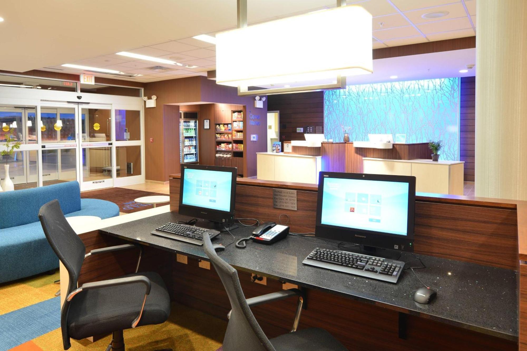 Fairfield Inn & Suites By Marriott Eau Claire/Chippewa Falls מראה חיצוני תמונה