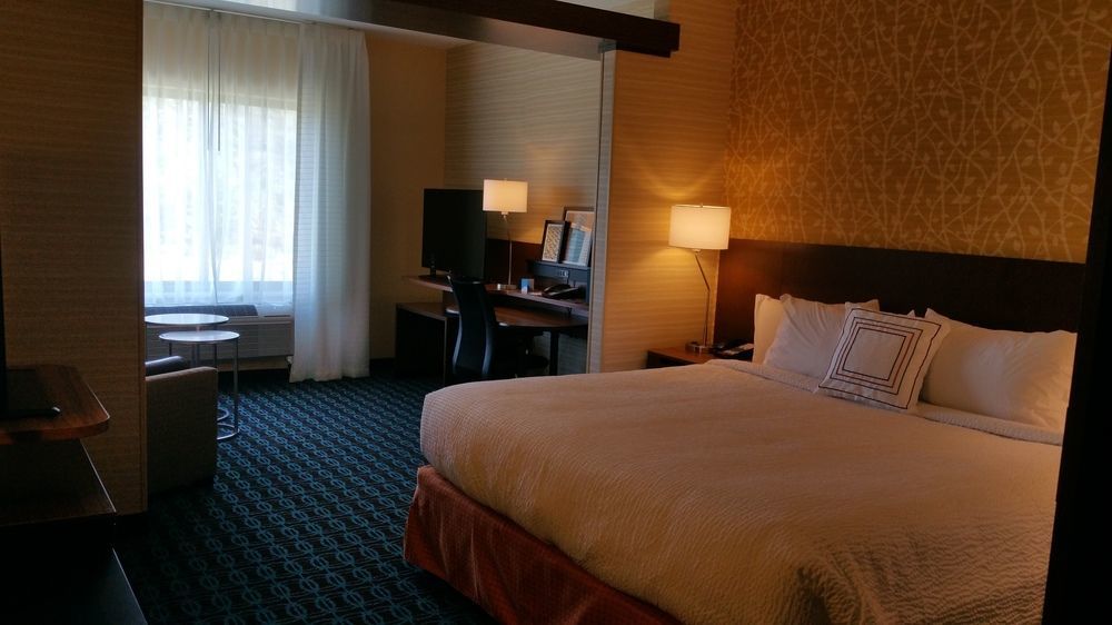 Fairfield Inn & Suites By Marriott Eau Claire/Chippewa Falls מראה חיצוני תמונה