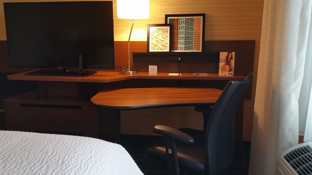 Fairfield Inn & Suites By Marriott Eau Claire/Chippewa Falls מראה חיצוני תמונה