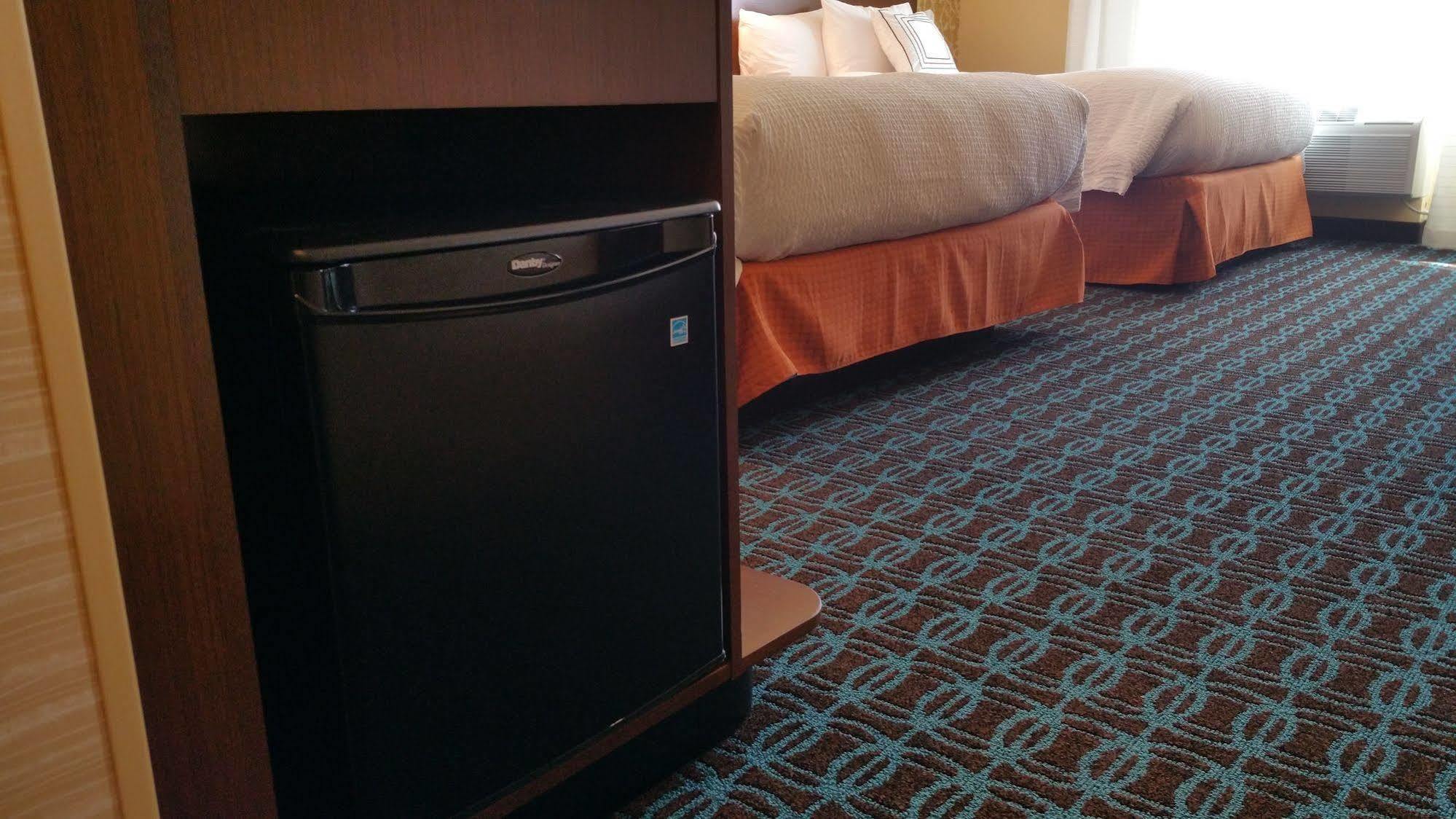 Fairfield Inn & Suites By Marriott Eau Claire/Chippewa Falls מראה חיצוני תמונה